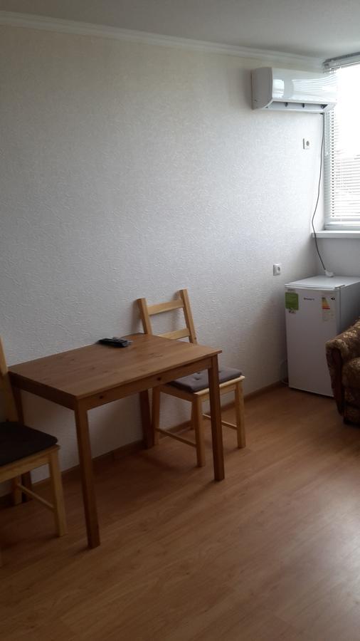 Mini Hotel Na Aiaaira Sukhumi Exteriör bild